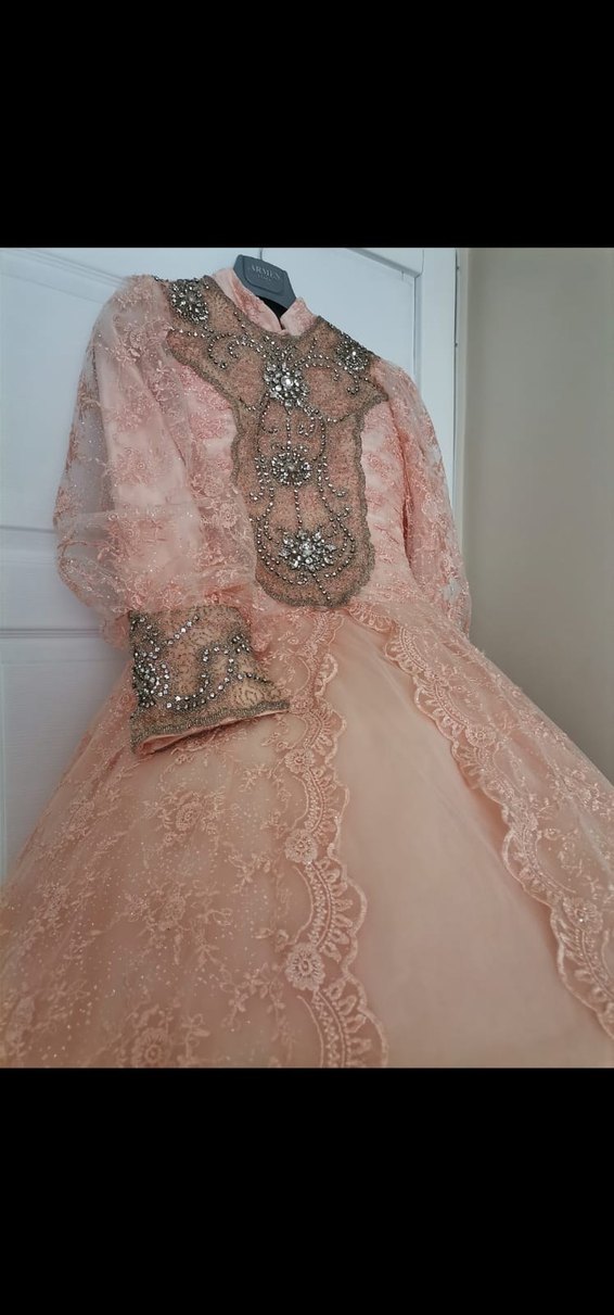 Pembe Dantel İşlemeli Uzun Kollu Uzun Abiye nişanlık - Görsel 3