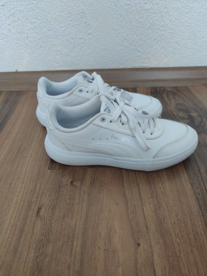 Beyaz Puma Kadın Spor Ayakkabı - Görsel 2