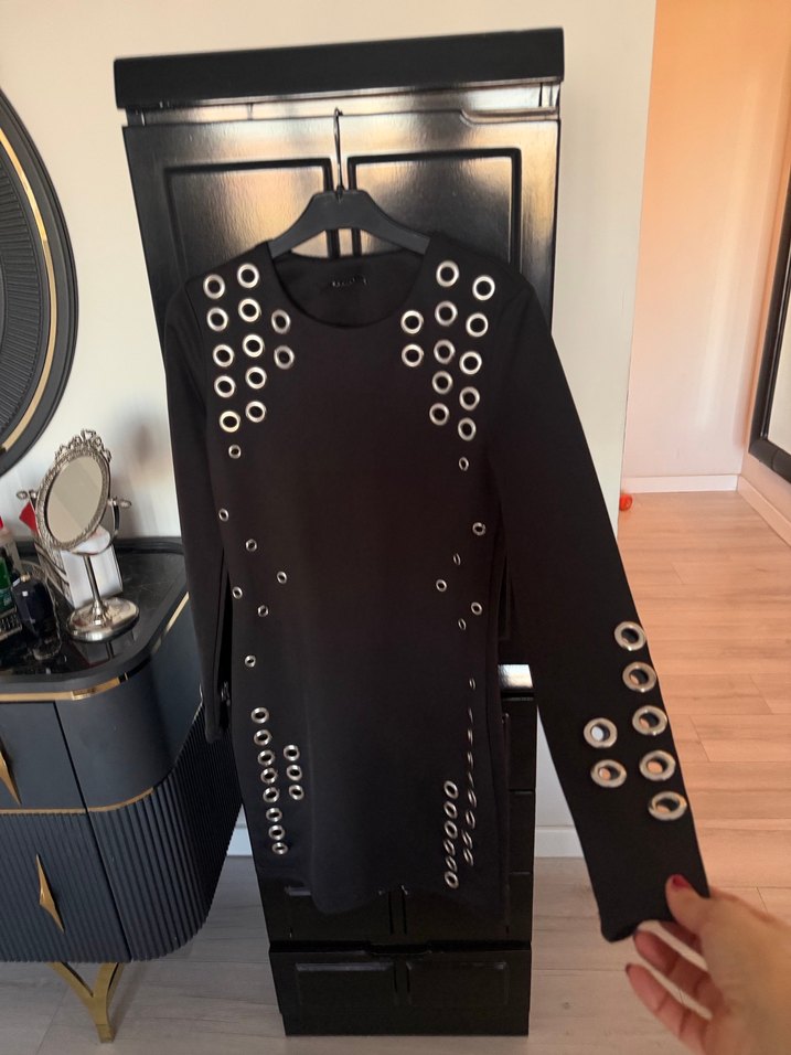 Kuş gözü detaylı mini elbise - Görsel 5