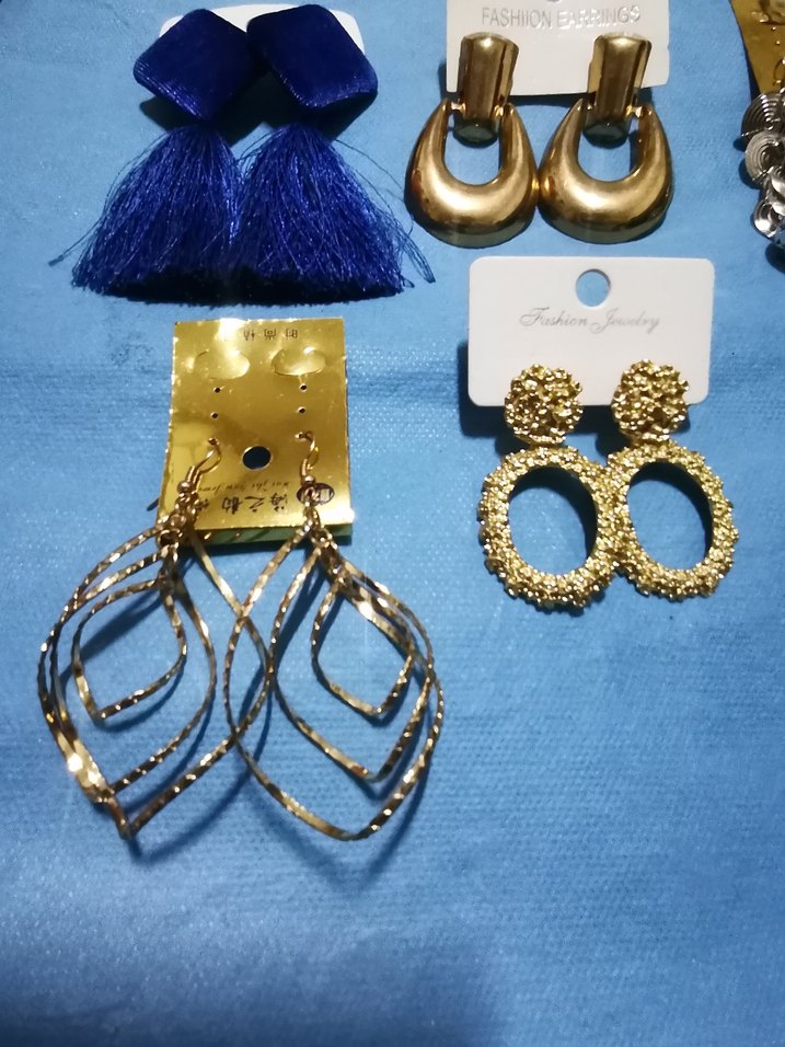 Küpeler 6 çift - Görsel 2