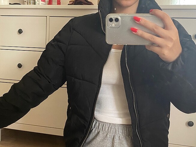 s Beden Bershka siyah şişme mont