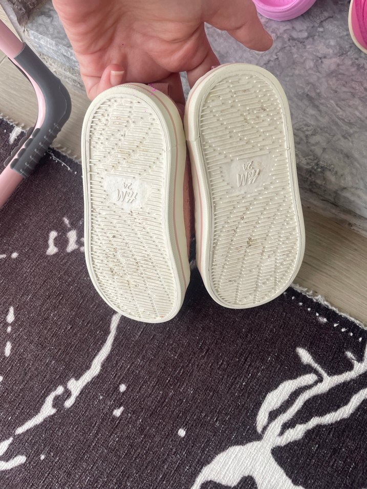 Kız Çocuk Pembe Fırfırlı Nakışlı Spor Ayakkabı - Görsel 3