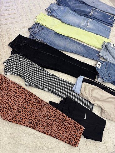 Calvin Klein Çeşit çeşit pantolon marka
