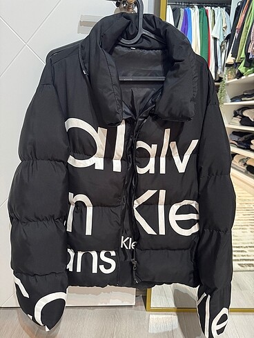 s Beden Calvın mont