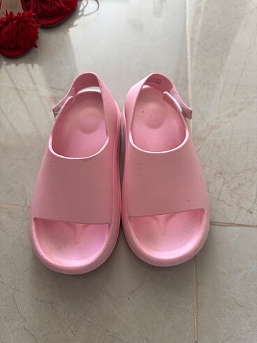 Pembe zara muadil