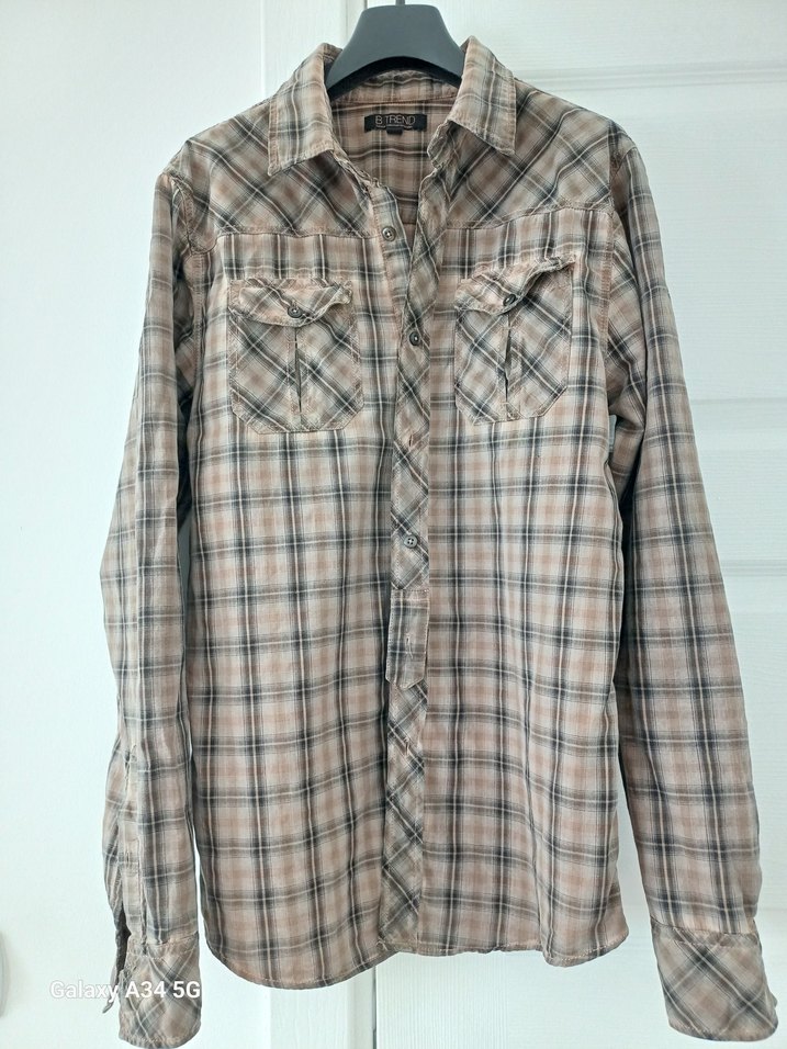 Açık Mavi Düğmeli Erkek Gömlek - Görsel 4