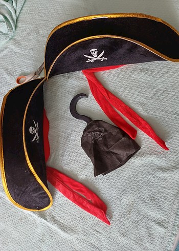 Siyah Korsan Şapkası ve Kanca Seti - Görsel 4