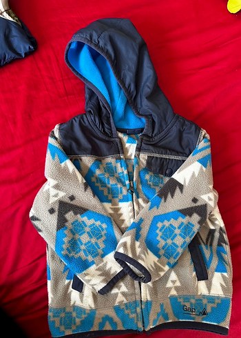 Kapüşonlu Desenli Erkek Çocuk Polar Ceket - Görsel 2