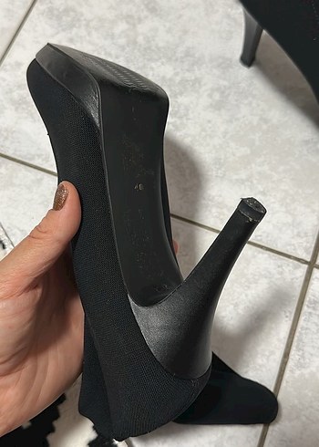 Siyah Lastikli İnce Topuklu Kadın Bot - Görsel 3