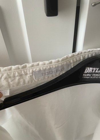 Düğmeli Beyaz Keten Gömlek - Görsel 3