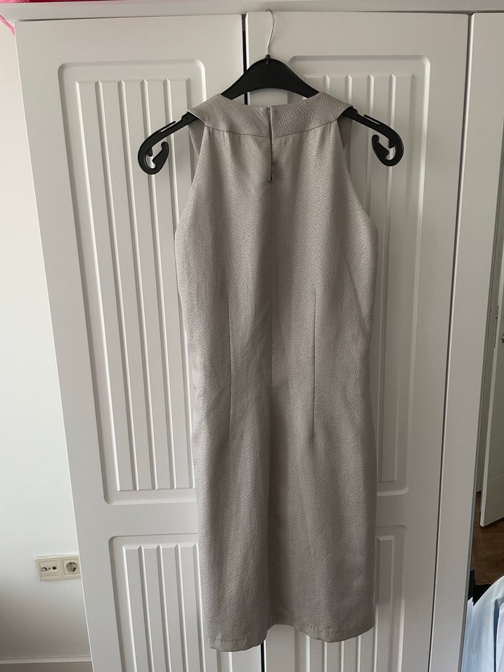 Kolsuz Bej Midi Keten Elbise - Görsel 3