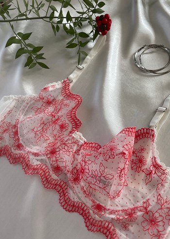 Nakışlı Beyaz Bohem Midi Sütyen - Görsel 2