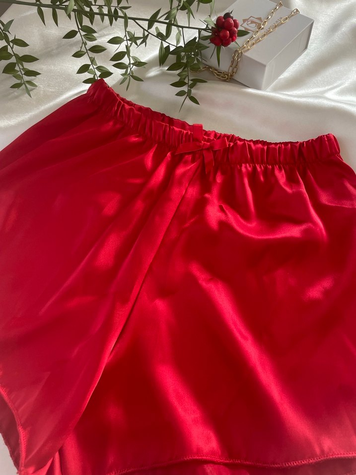 Kırmızı Parlak Mini Askılı Kadın Pijama Takımı - Görsel 2