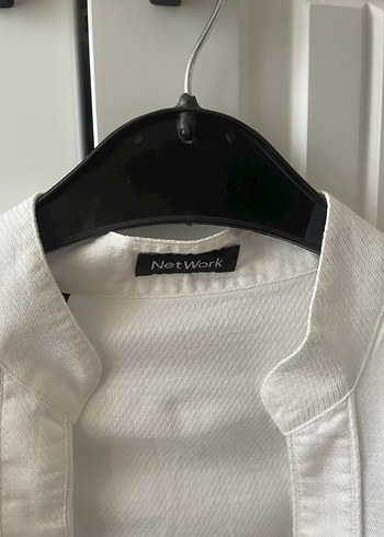 Düğmeli Beyaz Keten Kadın Gömlek - Görsel 2