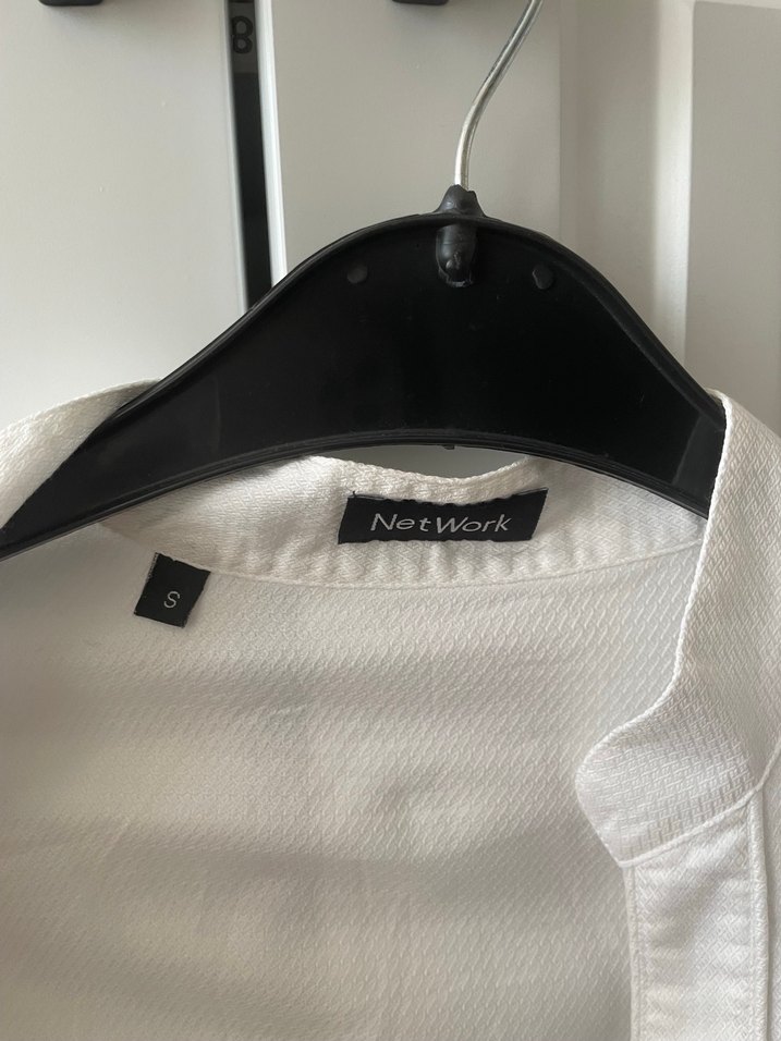 Düğmeli Beyaz Keten Kadın Gömlek - Görsel 3