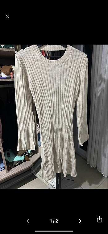 Zara Sırt dekolteli elbise