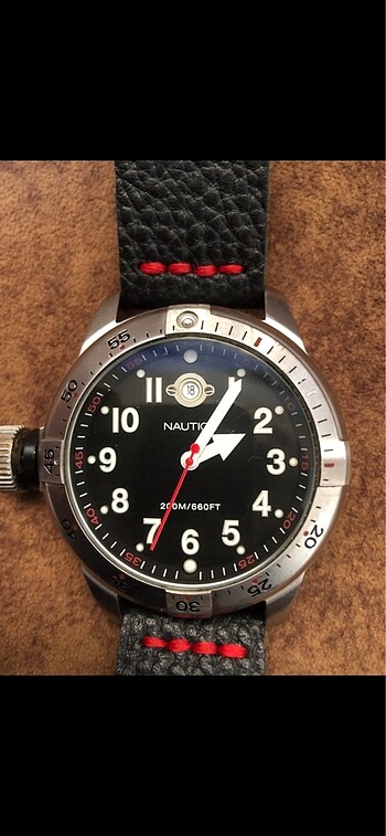 Nautica saat