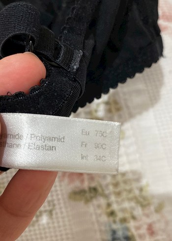 Siyah İşlemeli Gotik Midi Sütyen - Görsel 4