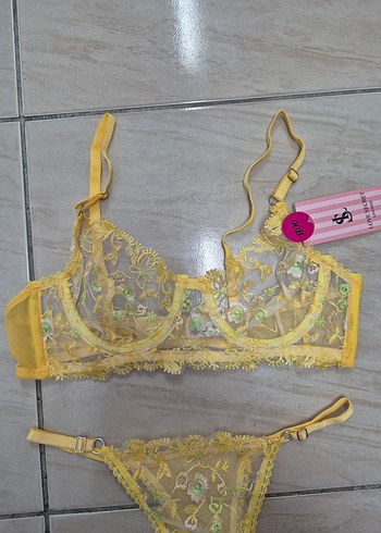 l Beden sarı Renk Sarı Nakışlı Bohem Mini Sütyen Takımı