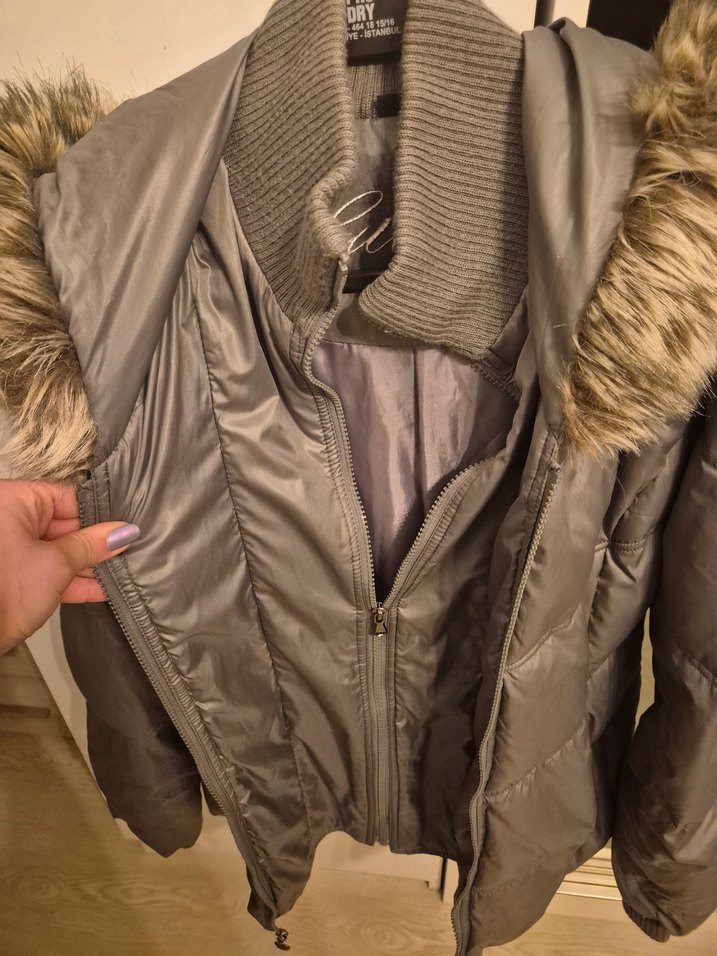 Gri Kadın Kışlık Kürklü Mont - Görsel 4