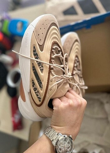 36,5 Beden camel Renk Adidas Ayakkabı 