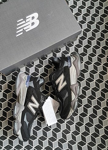 42 Beden New Balance Spor Ayakkabı