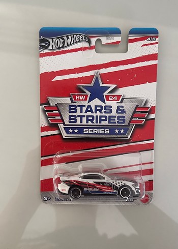 Hot Wheels Beyaz Yarış Arabası