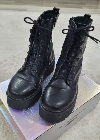 graceland siyah bağcıklı postal bot - Görsel 2