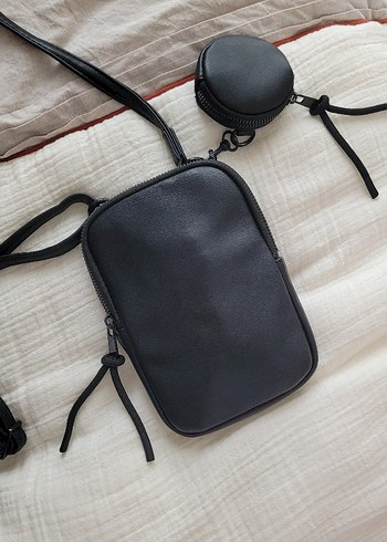 Bershka Deri Telefon Çantası - Görsel 2