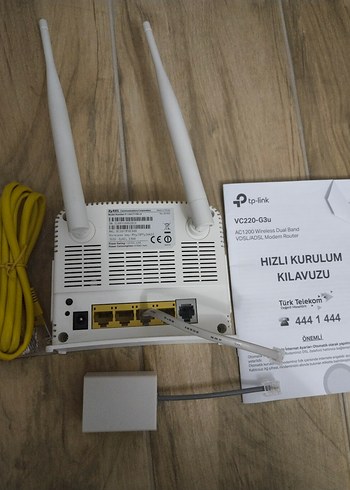 Beyaz ZyXEL modem - Görsel 2