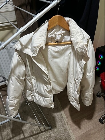 Zara mont