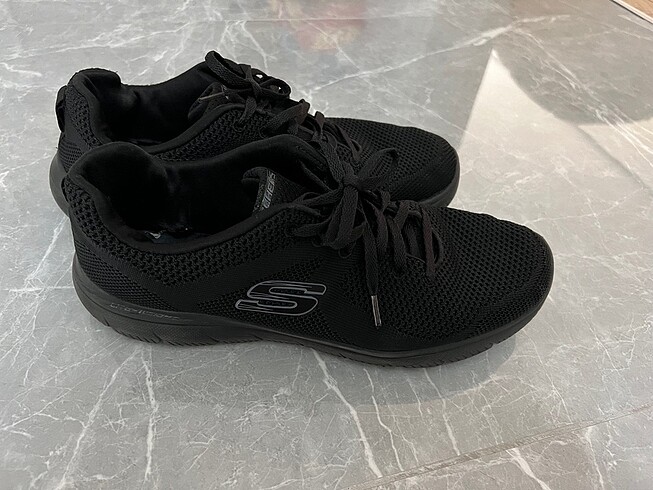 Erkek siyah spor ayakkabı