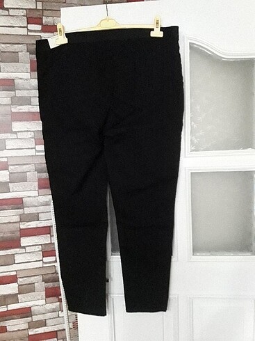 48 Beden siyah Renk likralı pantolon