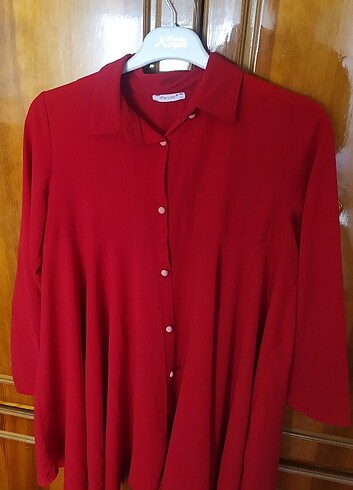 l Beden kırmızı Renk Kırmızı volanlı tunik