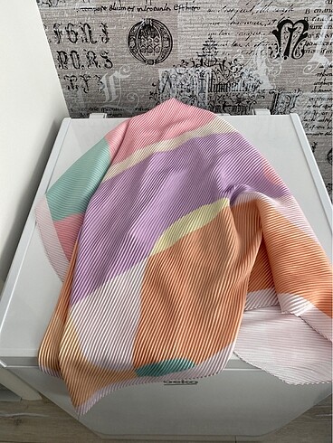 fresh scarfs eşarp