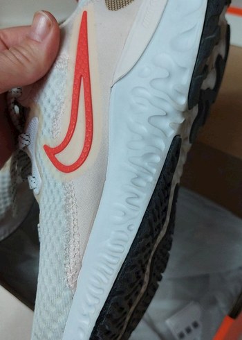 Orjinal Nike Spor Ayakkabısı - Görsel 3