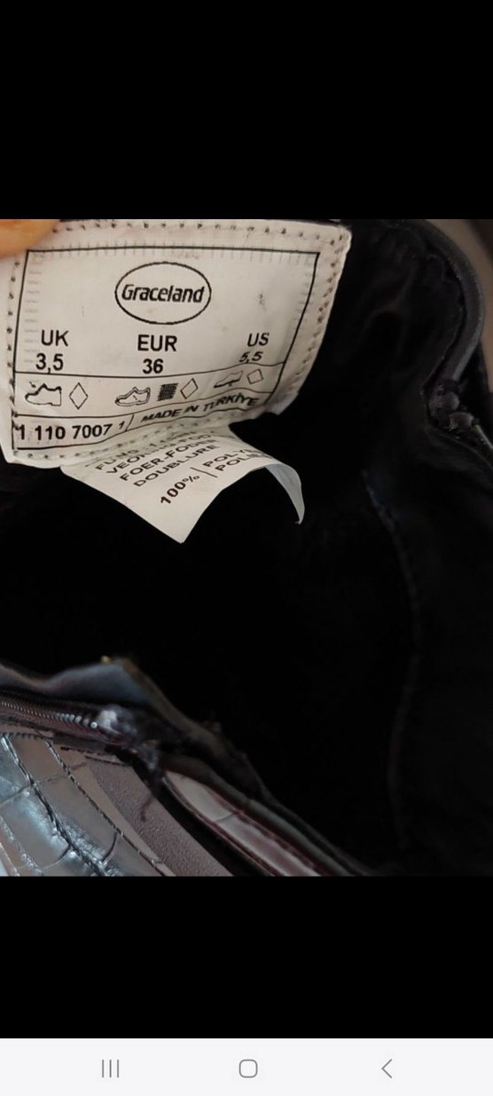 Siyah Bot - Görsel 3