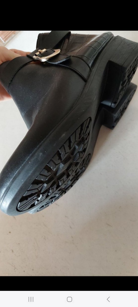 Siyah Bot - Görsel 5