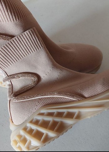 Bej Örgü Triko Bot - Görsel 2