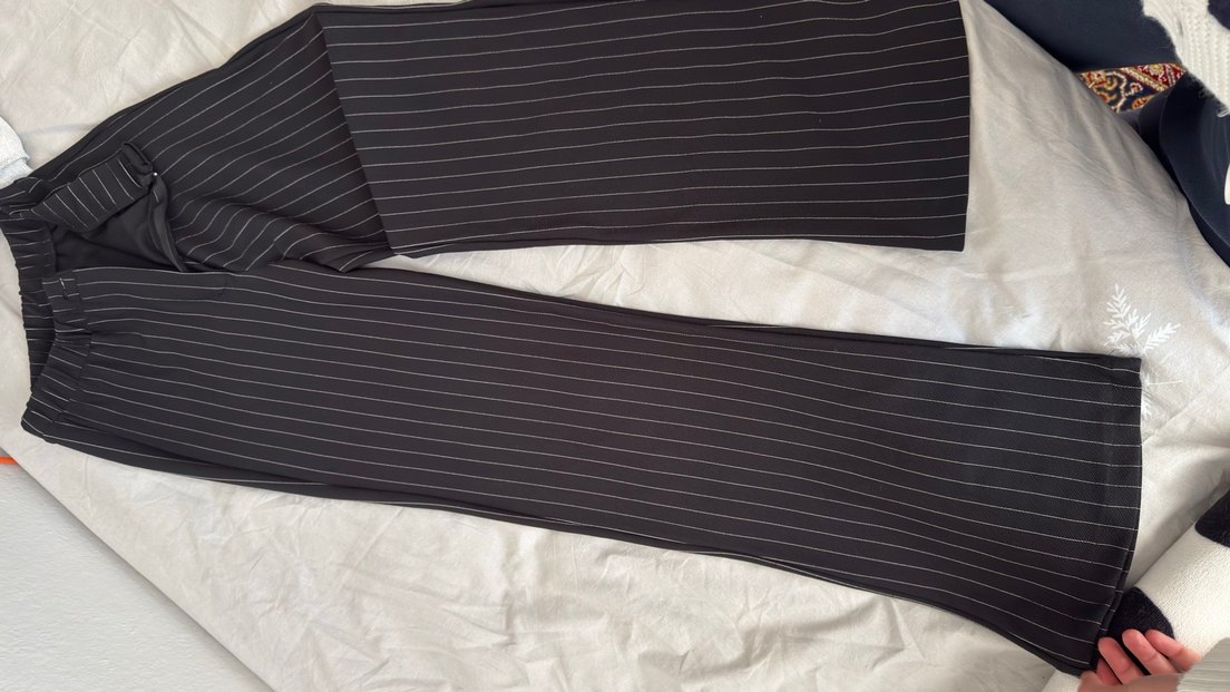 Kadın Siyah Çizgili Kumaş Pantolon - Görsel 3