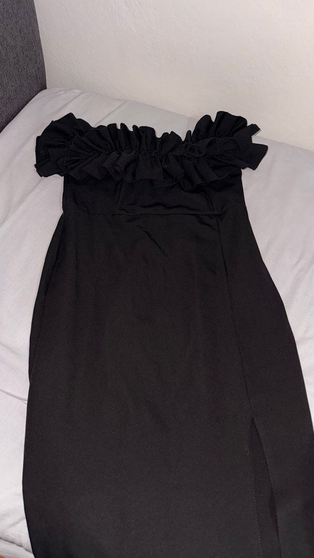 Siyah Straplez Uzun Fırfırlı Elbise - Görsel 2