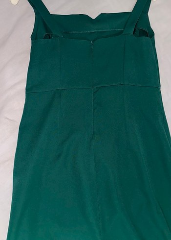 Zümrüt Yeşili Kalın Askılı v detayı olan midi elbise - Görsel 4