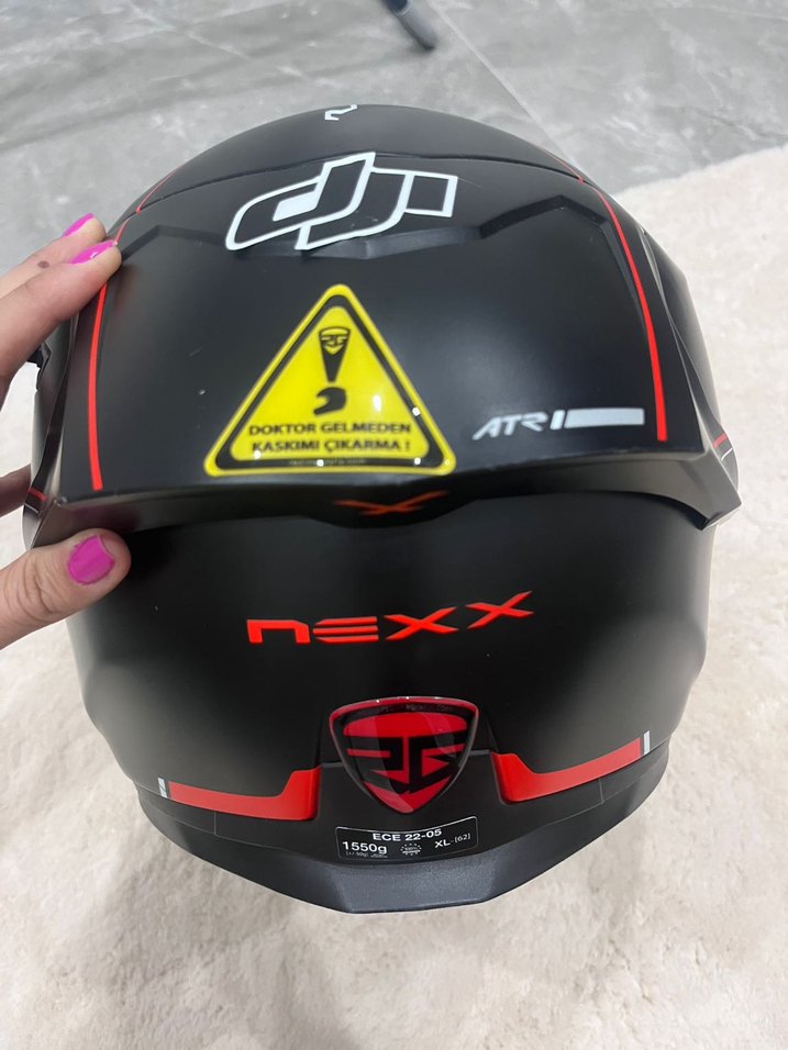 Siyah Nexx Motosiklet Kaskı - Görsel 5