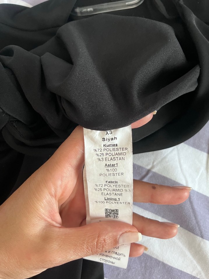 Siyah Drapeli Uzun Kollu V Yaka Elbise - Görsel 4