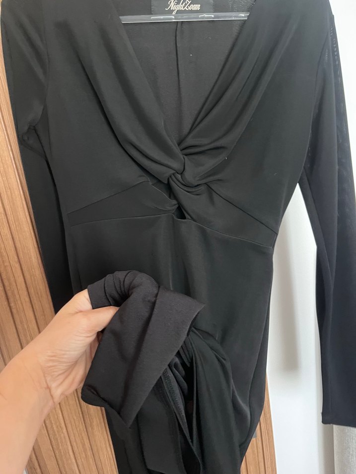 Siyah Drapeli Uzun Kollu V Yaka Elbise - Görsel 3