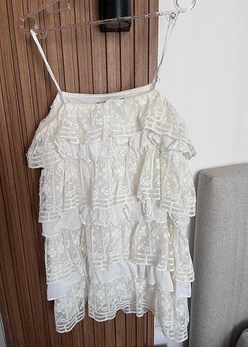 Beyaz Nakışlı Kat Kat Mini Elbise - Görsel 4