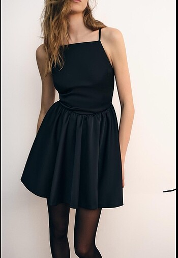 Zara ZARA SIRT DEKOLTELİ MİNİ ELBİSE