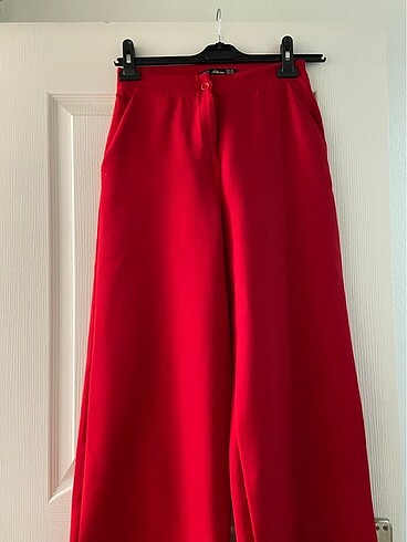 Zara Kırmızı pantalon