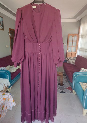 Düğmeli Mor Uzun Kadın Tesettür Abiye