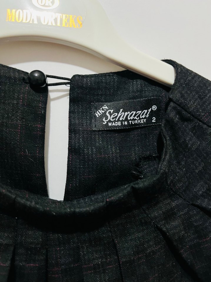 Siyah Kolsuz Ofis Elbisesi - Görsel 3